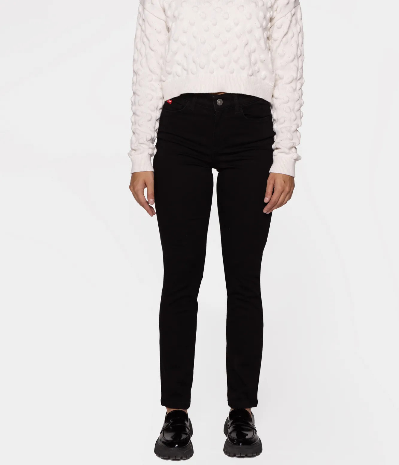 Jeansy damskie slim LC135 8151 BLACK