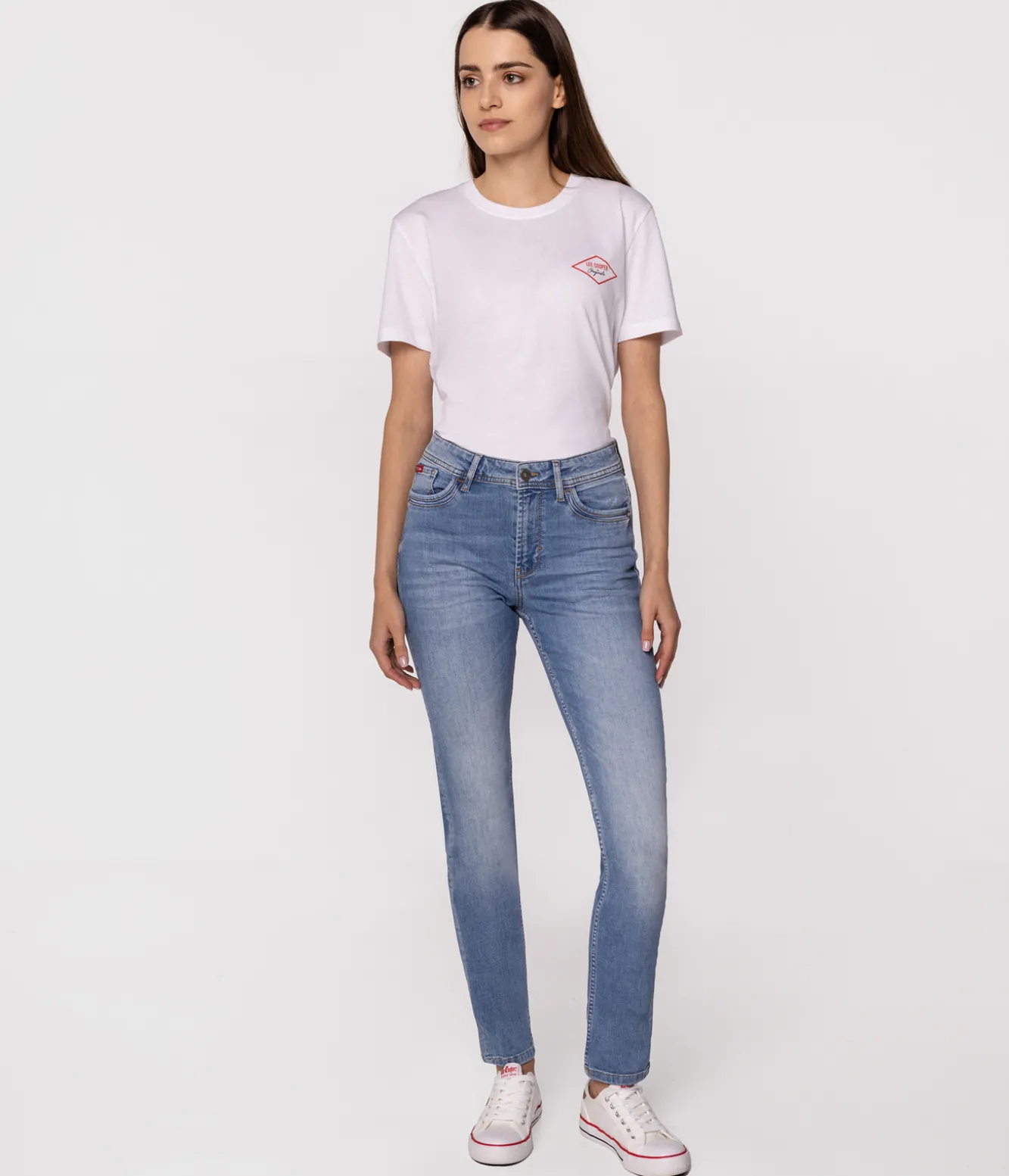 Jeansy damskie slim LC135 3006 LIGHT USED